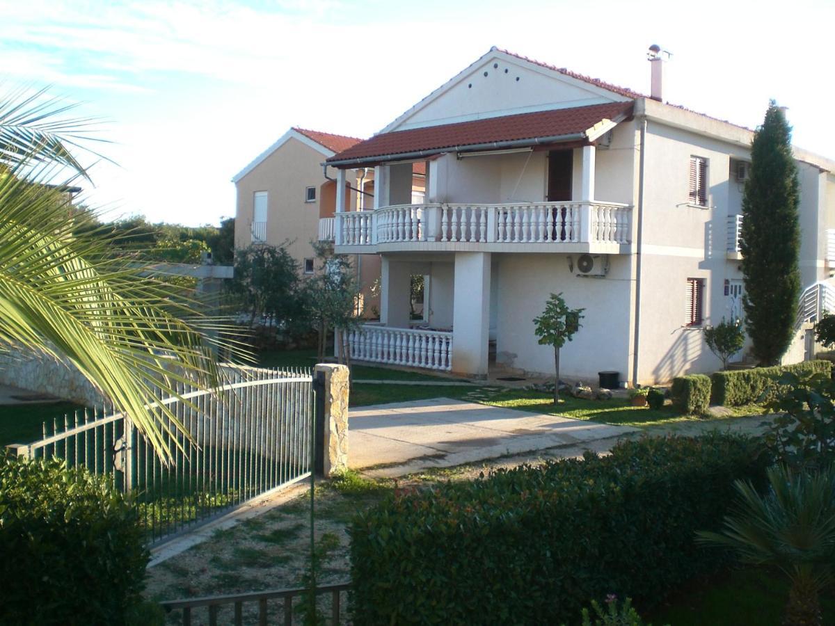 Bava Apartment Ugljan Exterior photo